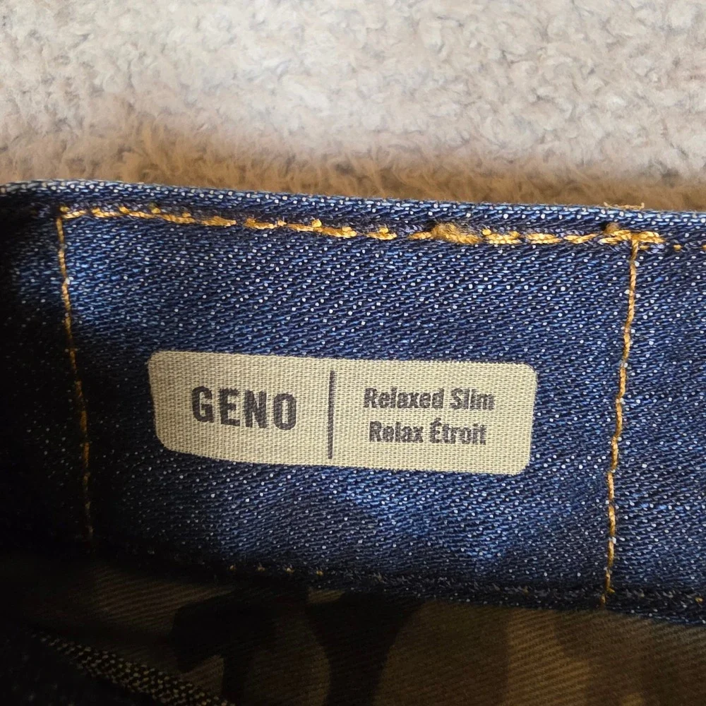 True Religion Geno Relaxed Slim Jeans Mens 32 Blue Excellent Made in USA Denim